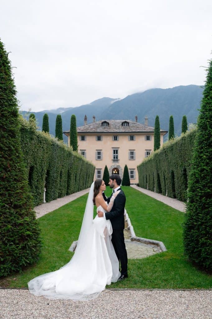 Nuntă la Lacul Como – eleganță, romantism și detalii care fac diferența