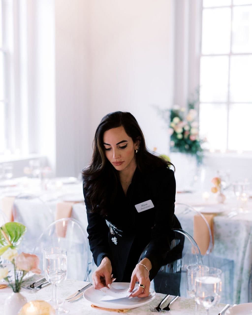 Întrebări pe care trebuie să le pui unui Wedding Planner înainte să-l angajezi