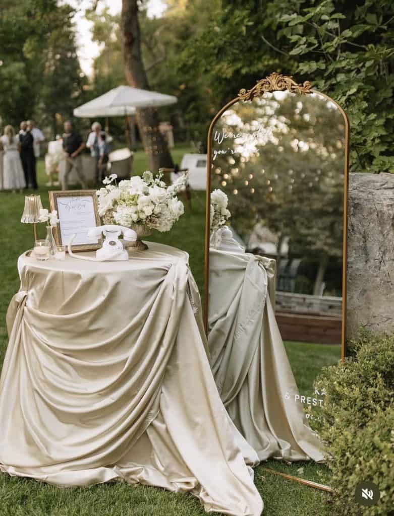Întrebări pe care trebuie să le pui unui Wedding Planner înainte să-l angajezi