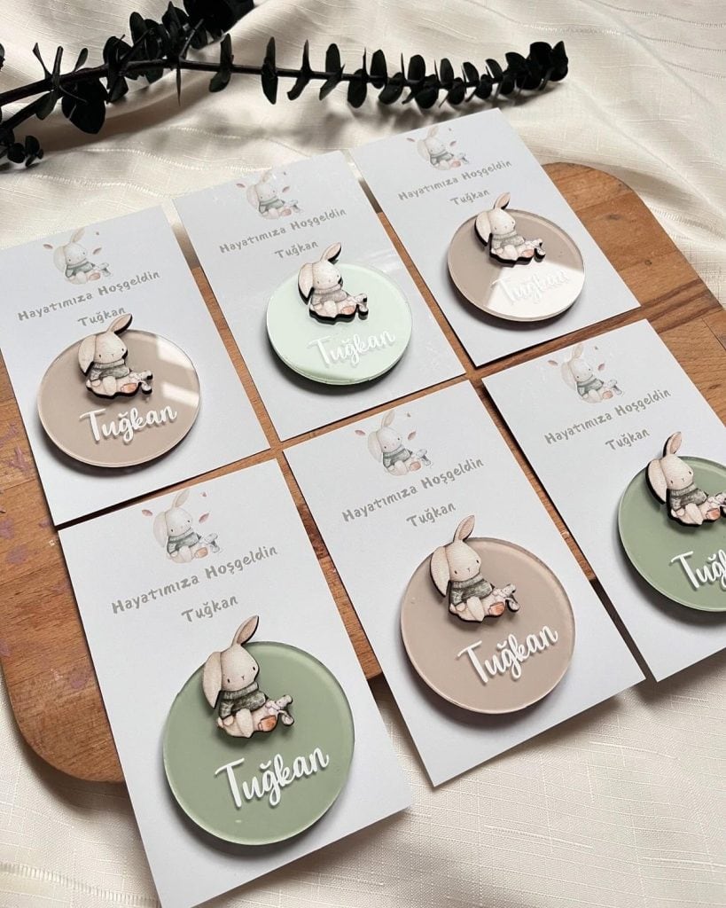 Mărturii de botez personalizate care chiar vor fi păstrate