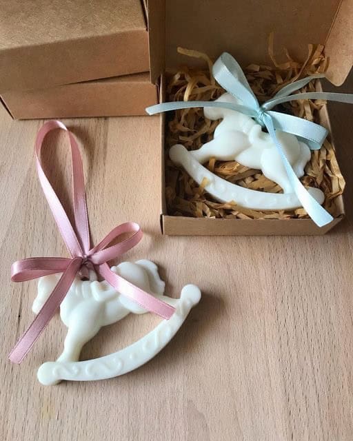 Mărturii de botez personalizate care chiar vor fi păstrate