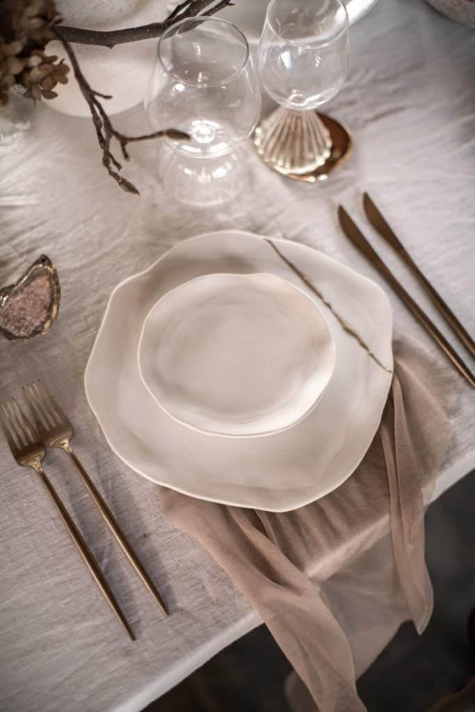 Evenimente inspirate din modă: de la runway la decorul mesei