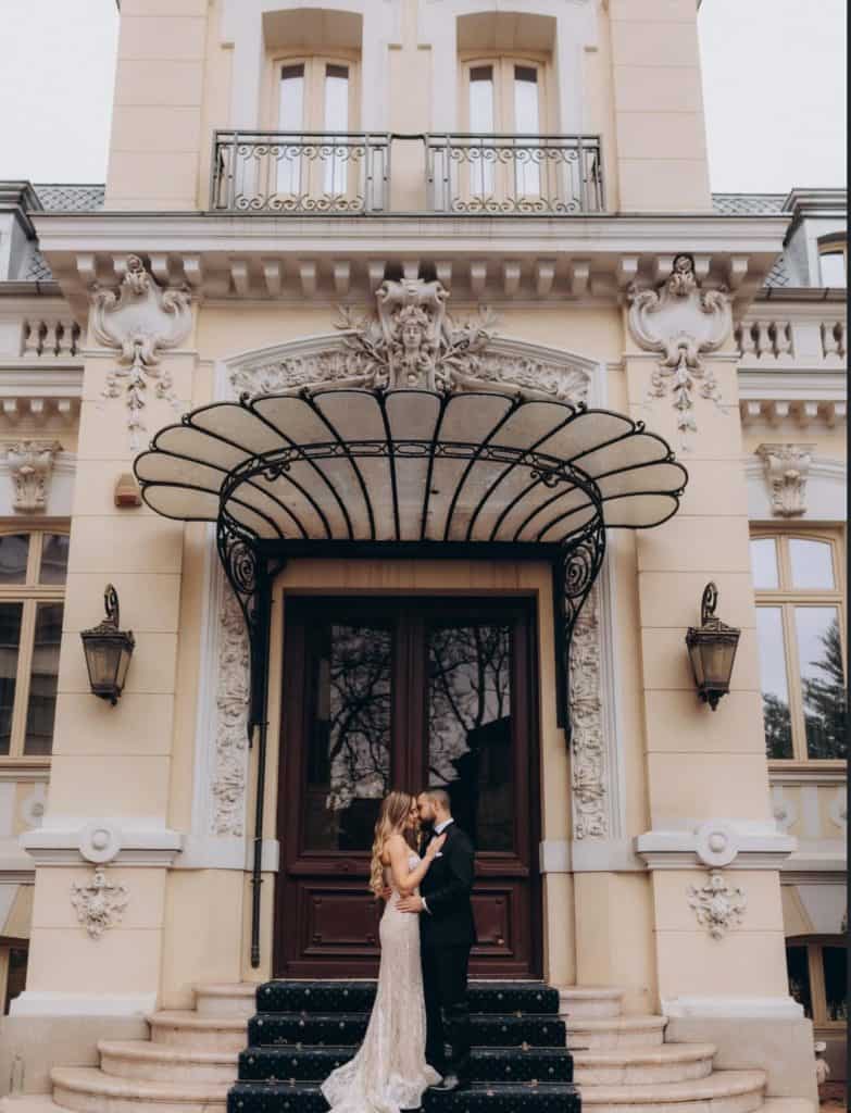 Seri exclusiviste în locații istorice: cum evenimentele găsesc rafinament printre ziduri vechi