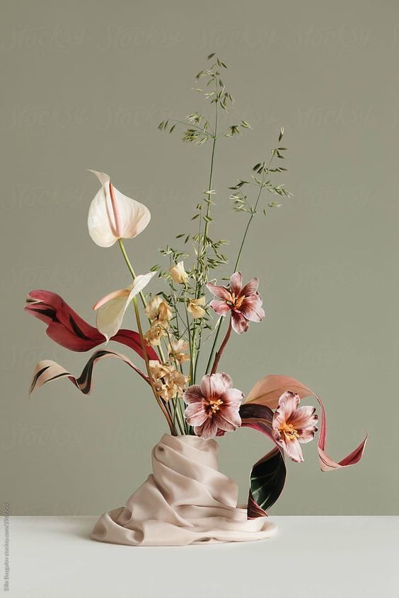 Aranjamente florale japoneze – arta ikebana și estetică florală pentru nunți și evenimente
