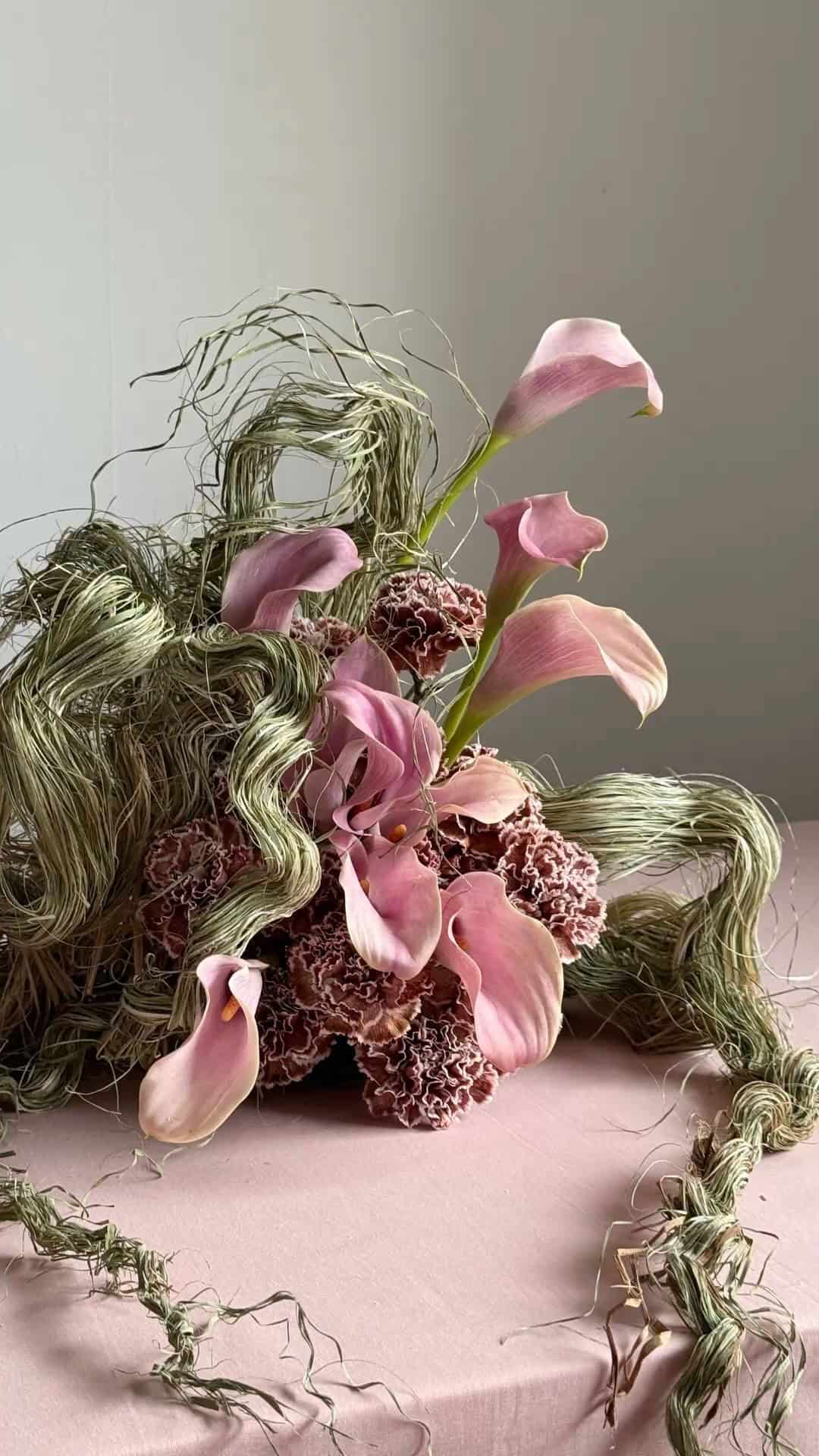 Artiști Florali Și Limbajul Lor Vizual
