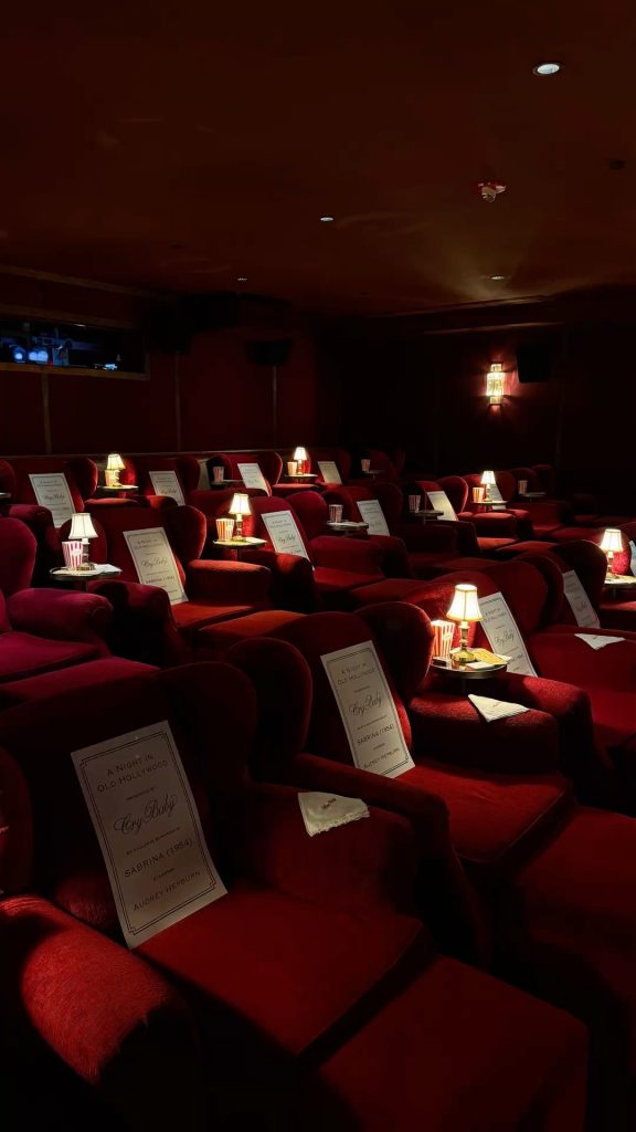 Gale private cu aer cinematografic — spectacol, poveste și experiență memorabilă