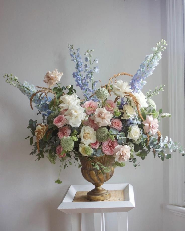 Diferențele între nunțile japoneze și europene — cu focus pe design floral și estetică