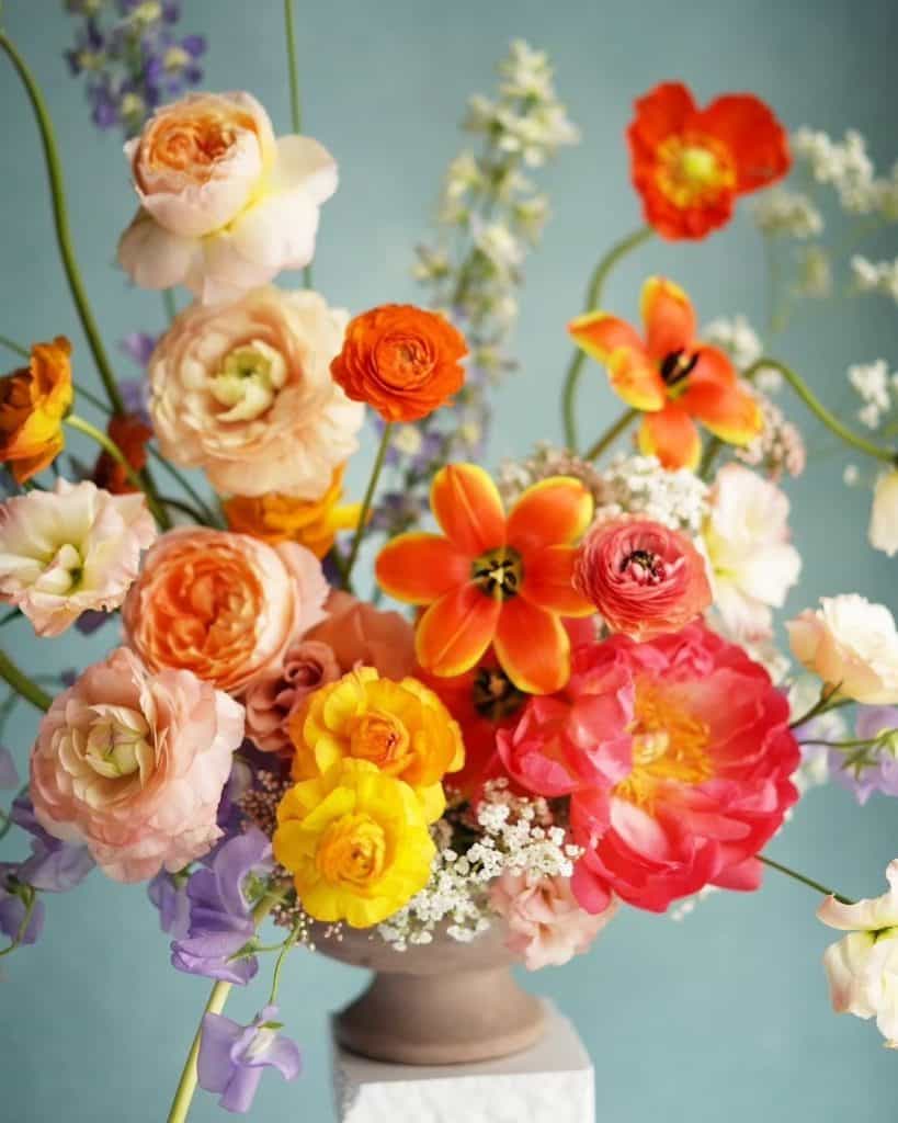 Diferențele între nunțile japoneze și europene — cu focus pe design floral și estetică