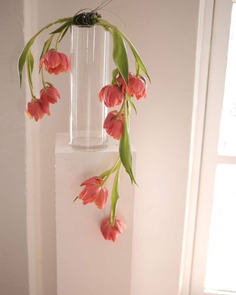 Buchete de mireasă inspirate din ikebana – minimalism și semnificație