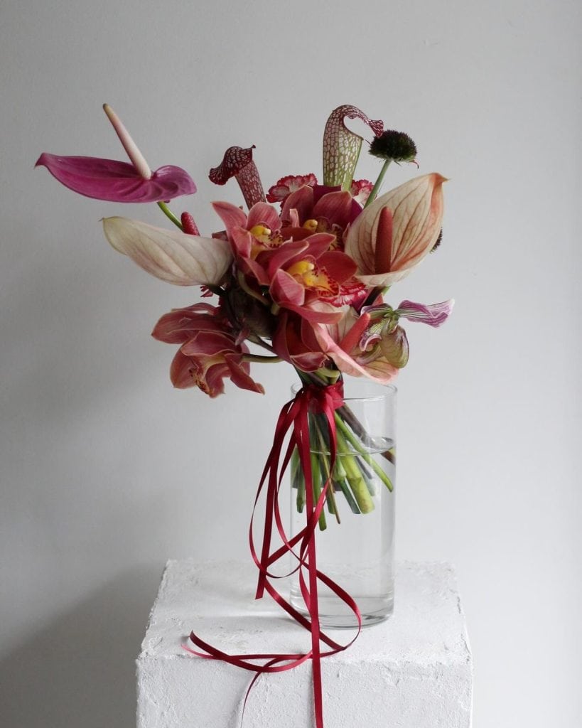 Buchete de mireasă inspirate din ikebana – minimalism și semnificație