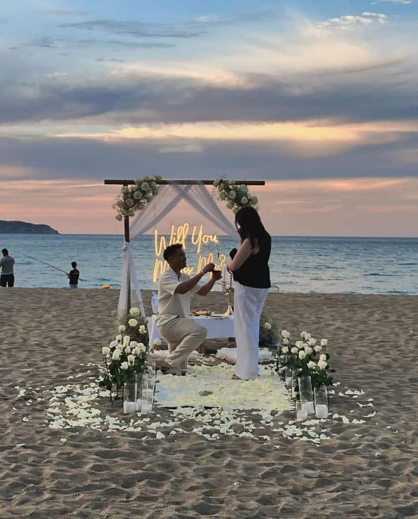 Ghid complet de cerere în căsătorie — află ce își dorește ea și planifică momentul perfect