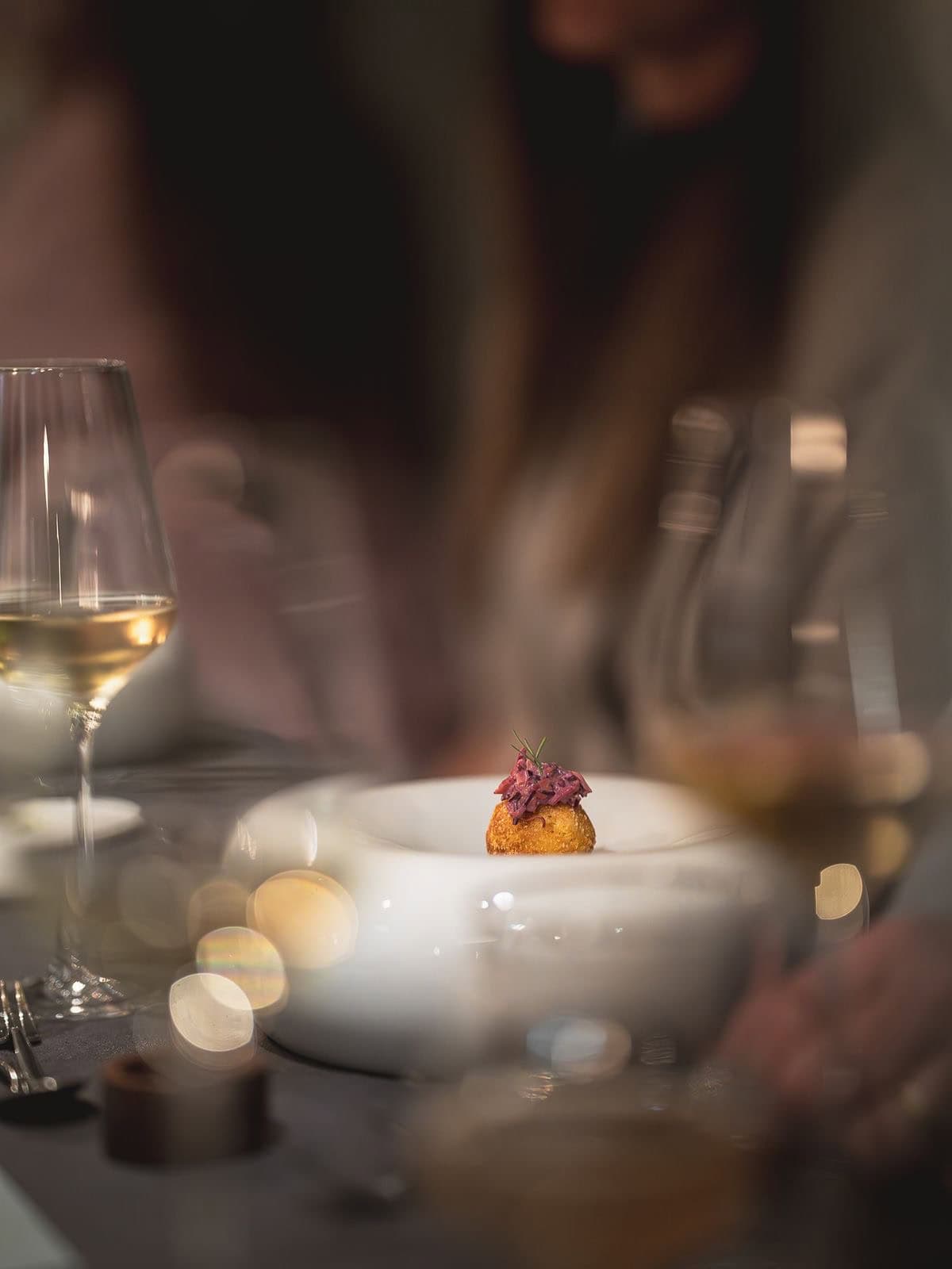 Food pairing în evenimente: arta de a crea emoție prin gust