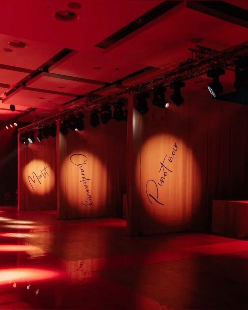 Ce înseamnă cu adevărat un eveniment „conceptual” în 2026