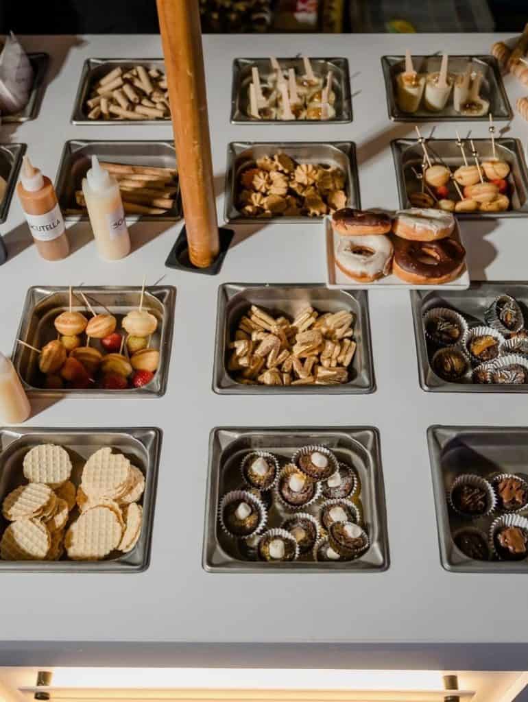 Live dessert station: detaliul care transformă servirea într-o experiență