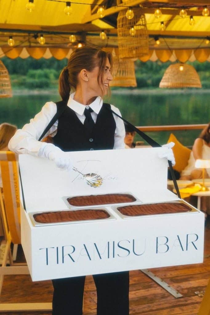 Live dessert station: detaliul care transformă servirea într-o experiență