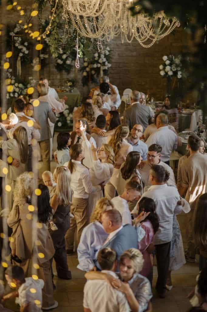 Evenimentele ca experiență: de ce locația nu mai este doar un spațiu