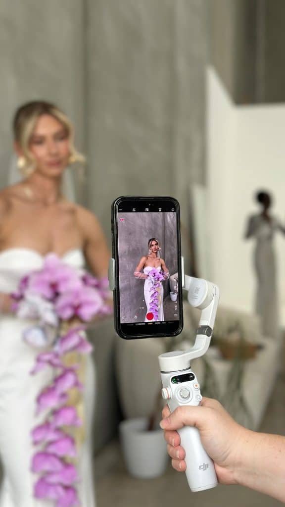Fotograful și content creatorul la nuntă: două roluri care nu se înlocuiesc