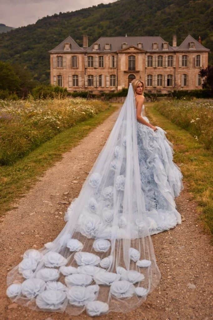Rochii de mireasă în 2026: întoarcerea la romantic