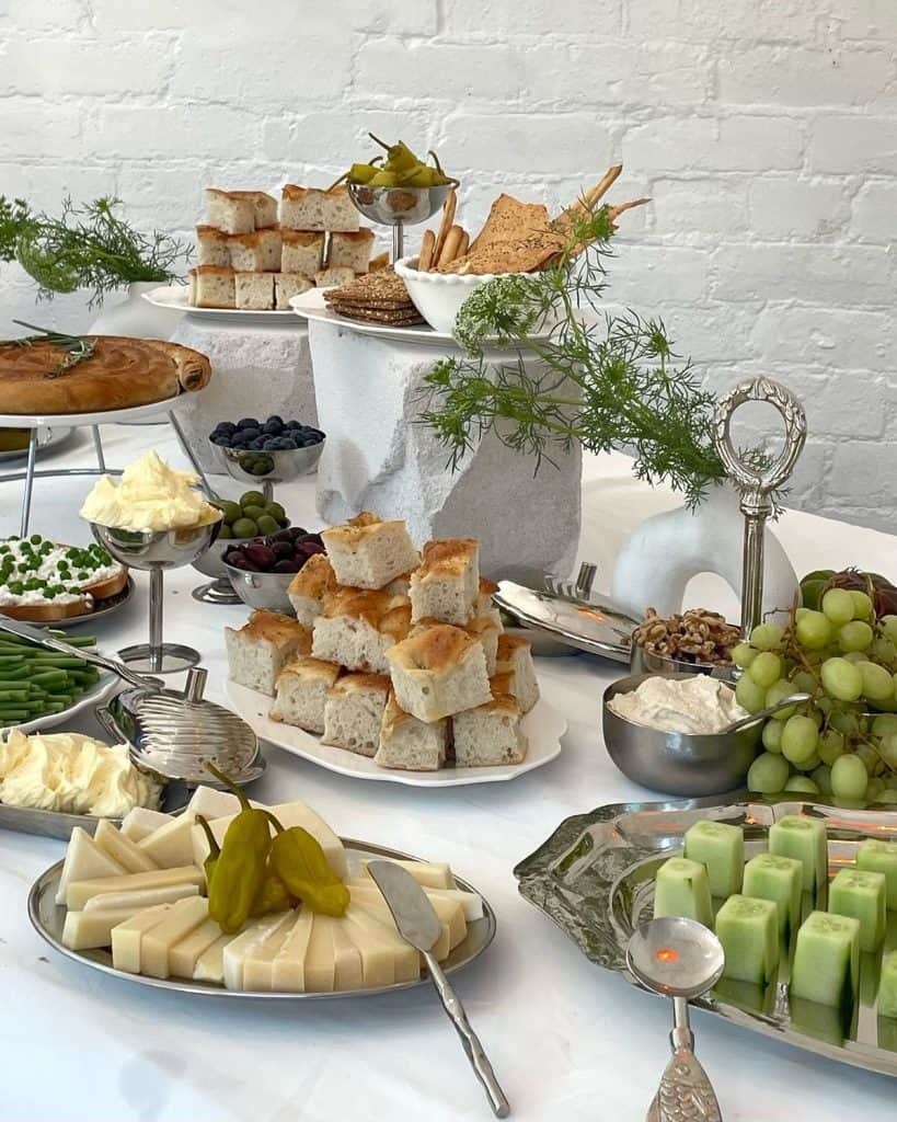 Brunch-ul ca format de eveniment: de ce a devenit alegerea preferată în 2026